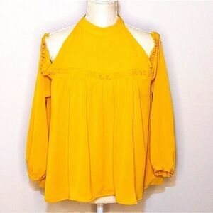 NWT L.N.V. Junior's  Med. Golden Yellow Cold Shoulder Long Sleeve Blouse